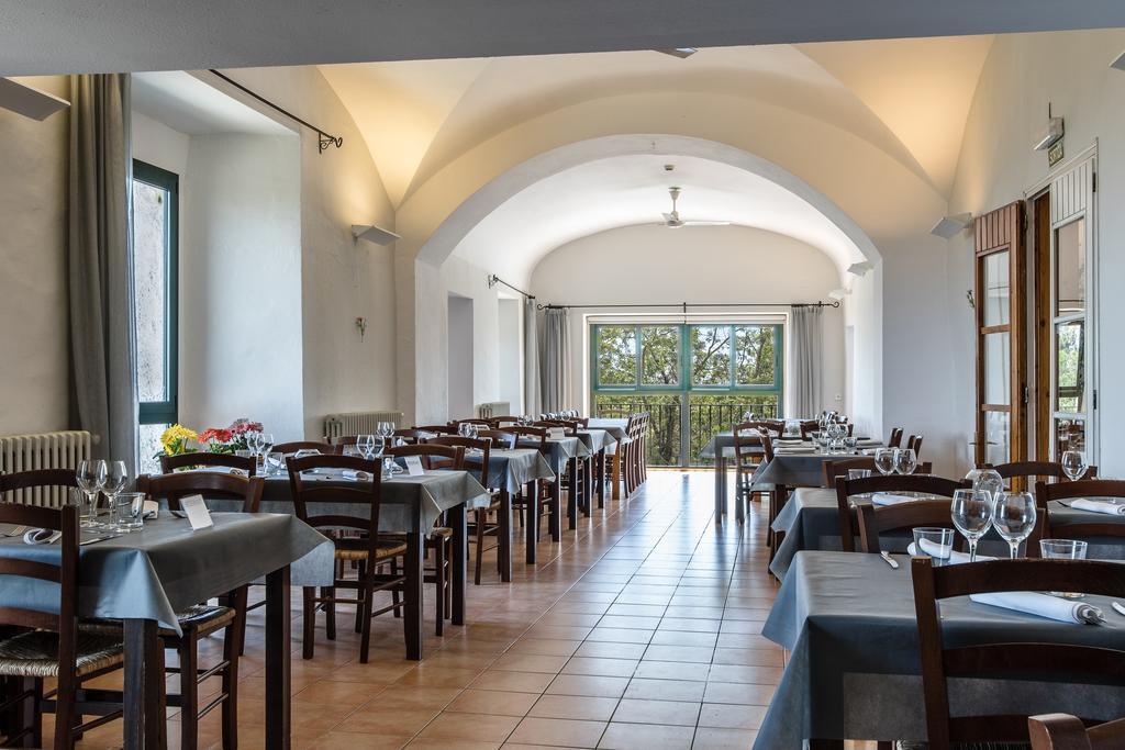 Hostatgeria Restaurant Els Angels Hotel Madremanya Exterior photo
